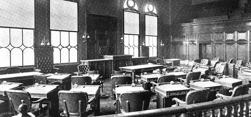 Black & White Historical Photo of the Inside of Council Chambers