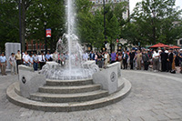 World War II Memorial dedication with veterans - Click to Enlarge