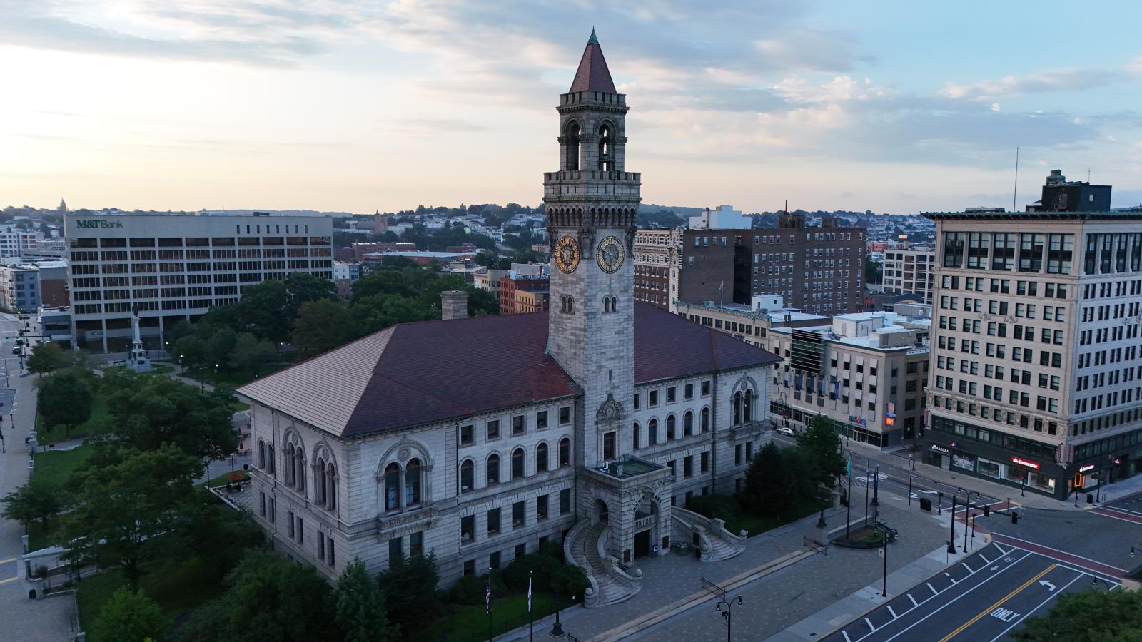 Photo of City Hall