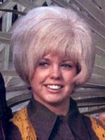 Headshot Photo of Vicke Lee Lamberton